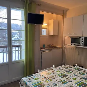 Studio Avec Balcon, Vue Dégagée Et Parking - Séjours De 3 Nuits Minimum La Bourboule